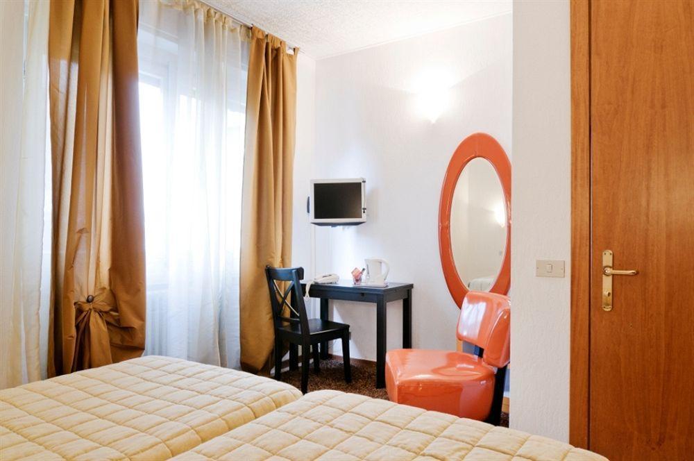 Antico Albergo Madonna Legnano Extérieur photo