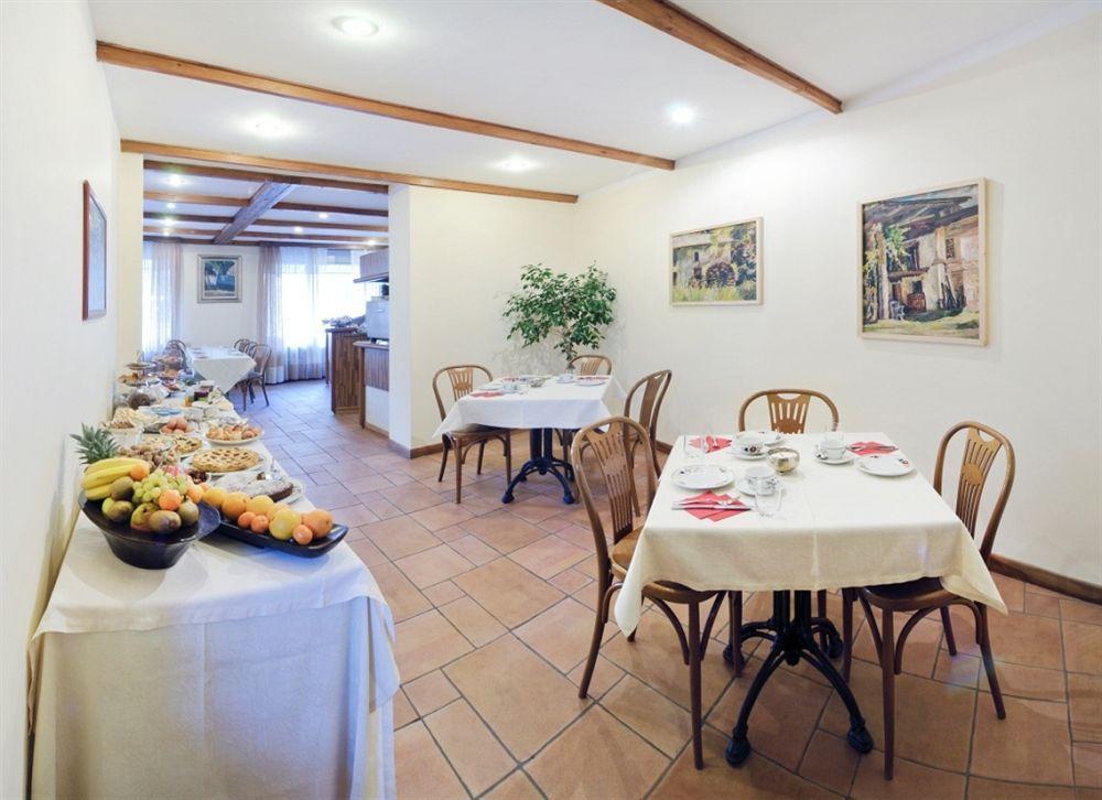 Antico Albergo Madonna Legnano Extérieur photo