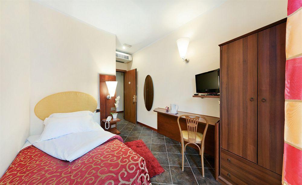 Antico Albergo Madonna Legnano Extérieur photo