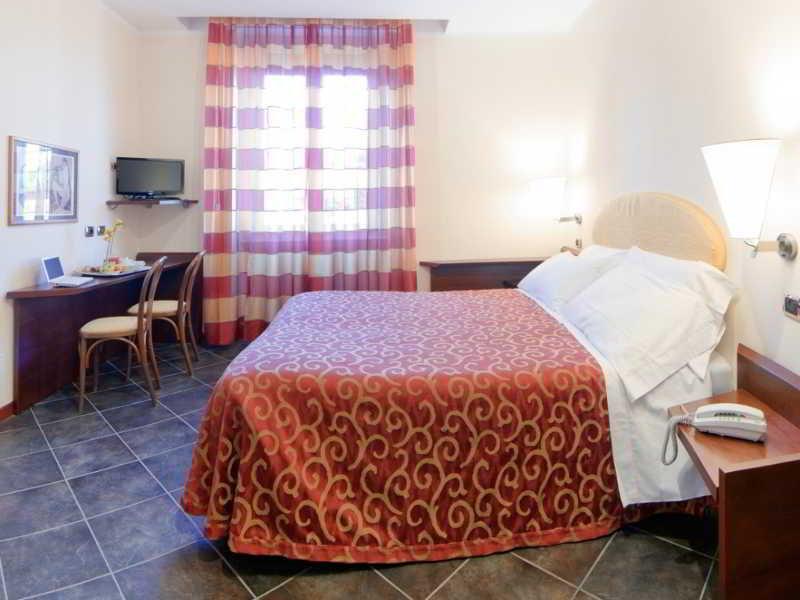 Antico Albergo Madonna Legnano Extérieur photo