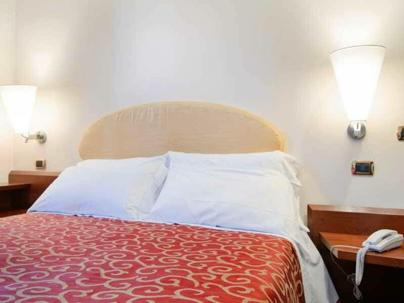Antico Albergo Madonna Legnano Extérieur photo